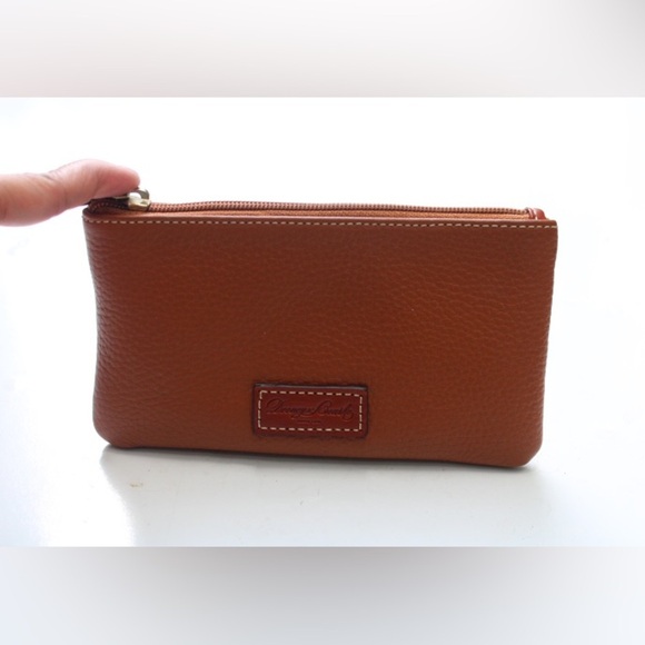 Dooney & Bourke Pebble Grain Zip Clutch/hand Bag - Picture 7 of 10